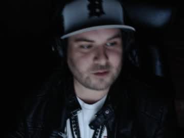 Mi_Vida21 May 02, 2025 Chaturbate stream image