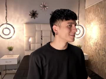 Oliverdimarc May 02, 2025 Chaturbate stream image