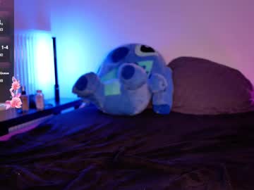 Arielwavee May 02, 2025 Chaturbate stream image