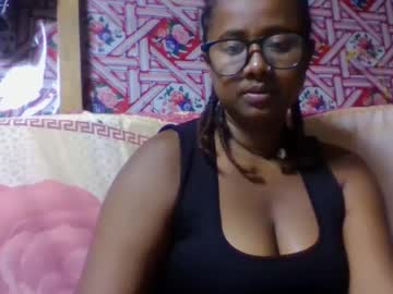 Clarisse898 May 02, 2025 Chaturbate stream image