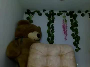 Valkiria_98 May 02, 2025 Chaturbate stream image