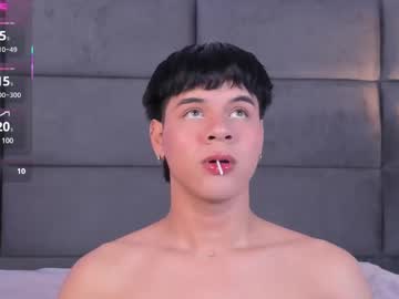 Valentino_Moon May 03, 2025 Chaturbate stream image