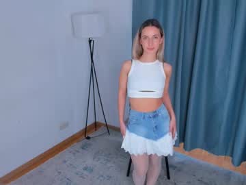 Serene_Velmire May 03, 2025 Chaturbate stream image