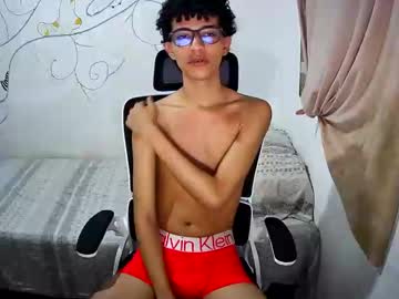 Rayeduardo46 May 03, 2025 Chaturbate stream image