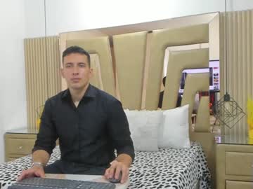 Daniel_Fetuccini May 03, 2025 Chaturbate stream image
