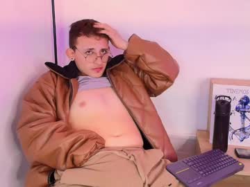 Kyler_Whitee May 03, 2025 Chaturbate stream image