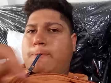 Grey_Sharly14 May 03, 2025 Chaturbate stream image