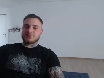 Ruslovee May 03, 2025 Chaturbate stream image