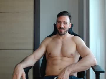 Aaront0pmuscles May 03, 2025 Chaturbate stream image