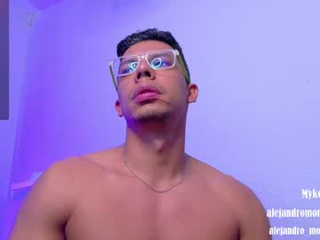 Alejandro_Montalban May 03, 2025 Chaturbate stream image