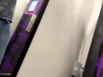 Hangit0ut May 03, 2025 Chaturbate stream image