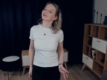 Silensia May 03, 2025 Chaturbate stream image