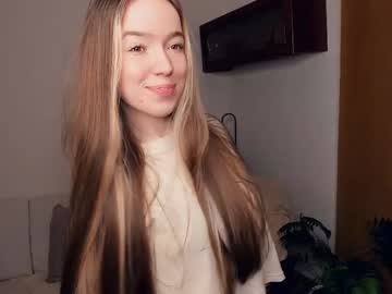 Eva_Wants_Love May 03, 2025 Chaturbate stream image