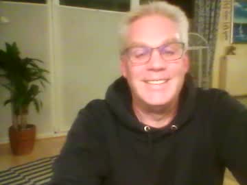 Luck672013 May 03, 2025 Chaturbate stream image