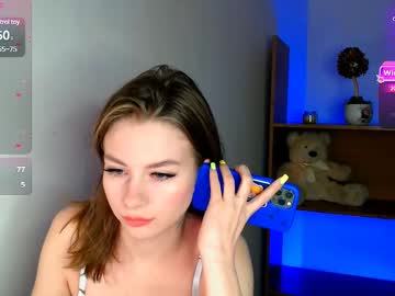 Caitlincrystal May 04, 2025 Chaturbate stream image