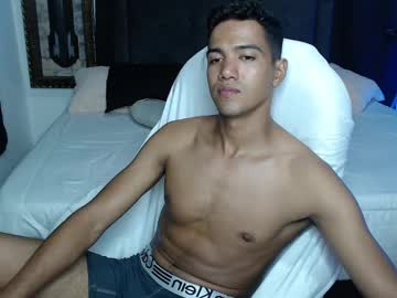 Simple_Guyy May 04, 2025 Chaturbate stream image