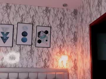 Scarletxoxo_ May 04, 2025 Chaturbate stream image