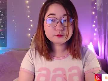Eva_Peach18 May 04, 2025 Chaturbate stream image