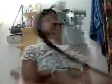 Holy_White_ May 04, 2025 Chaturbate stream image