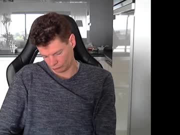 Hollandron May 04, 2025 Chaturbate stream image