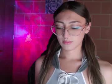 Andrea_Camila May 04, 2025 Chaturbate stream image