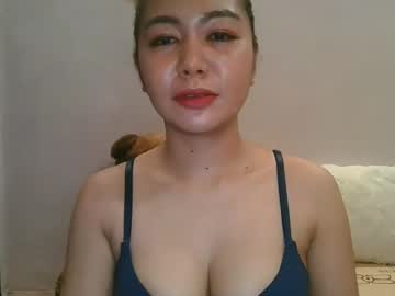 Badaxx_Tricia May 04, 2025 Chaturbate stream image