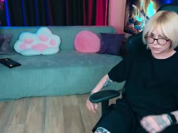 White_Punk May 04, 2025 Chaturbate stream image