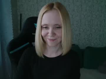 Angelcarly32 May 04, 2025 Chaturbate stream image