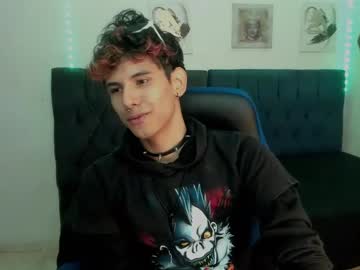 Valak_Connors May 04, 2025 Chaturbate stream image