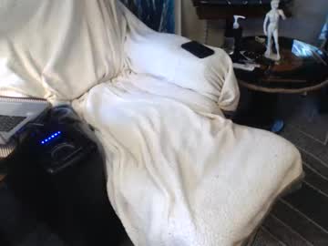 Geovee1 May 04, 2025 Chaturbate stream image