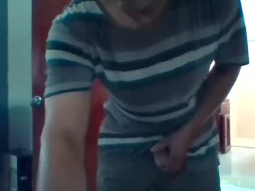 Latinbigdick2 May 04, 2025 Chaturbate stream image