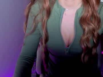 Poppybloopy May 04, 2025 Chaturbate stream image