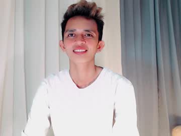 Innocent_Twinkxx May 04, 2025 Chaturbate stream image