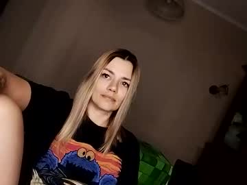 Krisssexi May 04, 2025 Chaturbate stream image