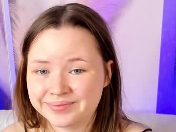 Ullalaw_ May 05, 2025 Chaturbate stream image