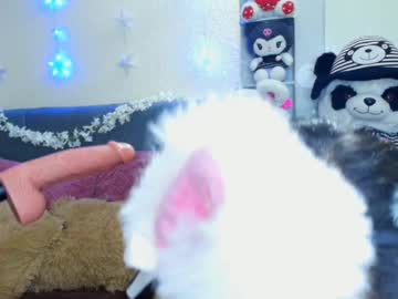 Crystalswanzz May 05, 2025 Chaturbate stream image
