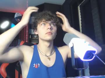 Hot_Boy_2002_ May 05, 2025 Chaturbate stream image