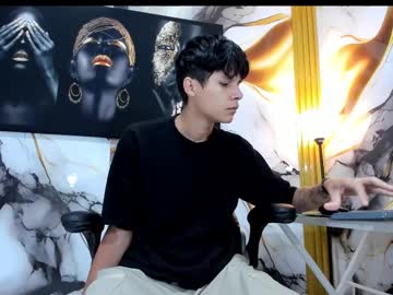 Axel_Night May 05, 2025 Chaturbate stream image