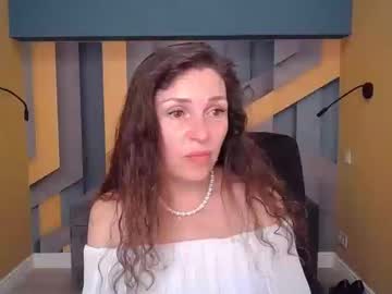 Ellalongs May 05, 2025 Chaturbate stream image