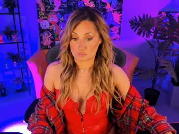 Sarahholly May 05, 2025 Chaturbate stream image