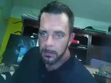 Frostydhoman1221 May 05, 2025 Chaturbate stream image