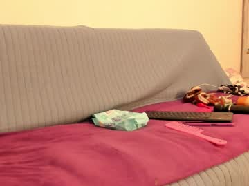Angel_Smile18 May 05, 2025 Chaturbate stream image