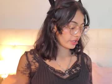 Moon__April May 05, 2025 Chaturbate stream image
