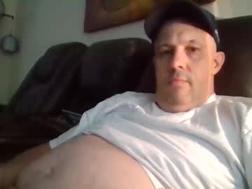 Johnnycb7 May 05, 2025 Chaturbate stream image