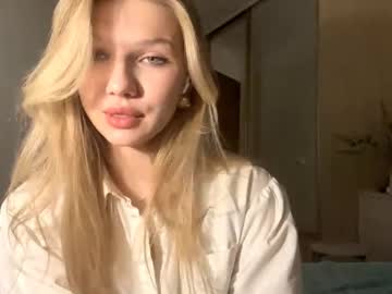 Sultry_Dreamer_4ever May 05, 2025 Chaturbate stream image