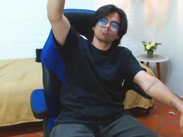 Clemonts May 05, 2025 Chaturbate stream image