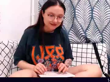 Me_Hanna May 05, 2025 Chaturbate stream image