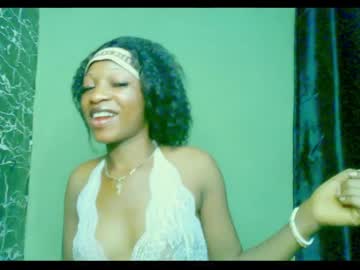 Ebony_Petitdrip May 05, 2025 Chaturbate stream image
