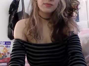 Stonednhung May 05, 2025 Chaturbate stream image