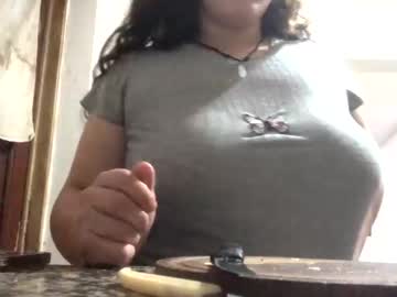 Alexa_Heat May 06, 2025 Chaturbate stream image